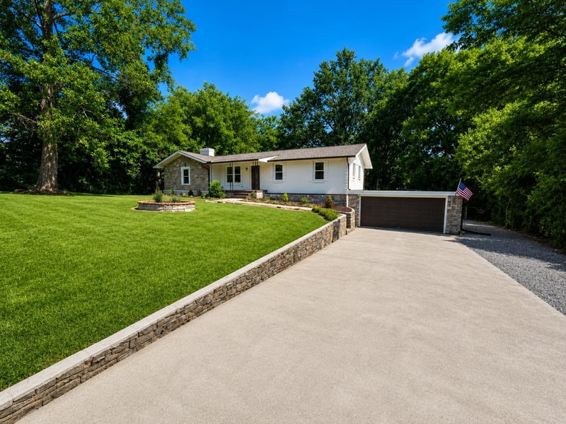 108 Hickory Hills Dr, Hendersonville, TN 37075