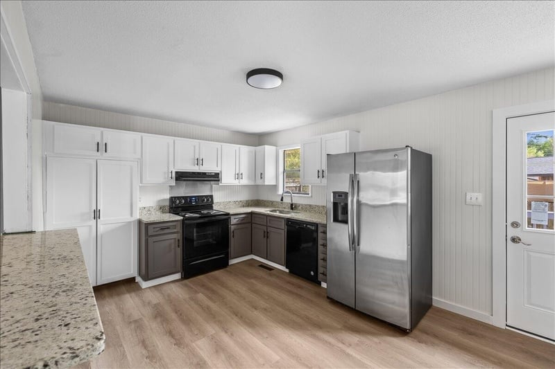 8 Stonecrest Dr, Ringgold, GA 30736