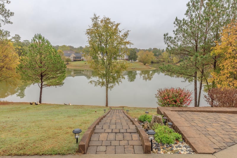 514 Ginger Lake Dr, Rock Spring, GA 30739