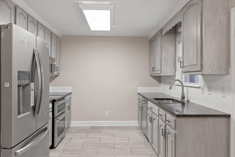 1700 Water Oak Dr, Dalton, GA 30721