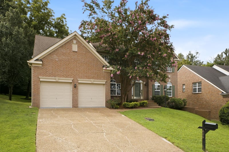 809 Holt Grove Ct, Nashville, TN 37211