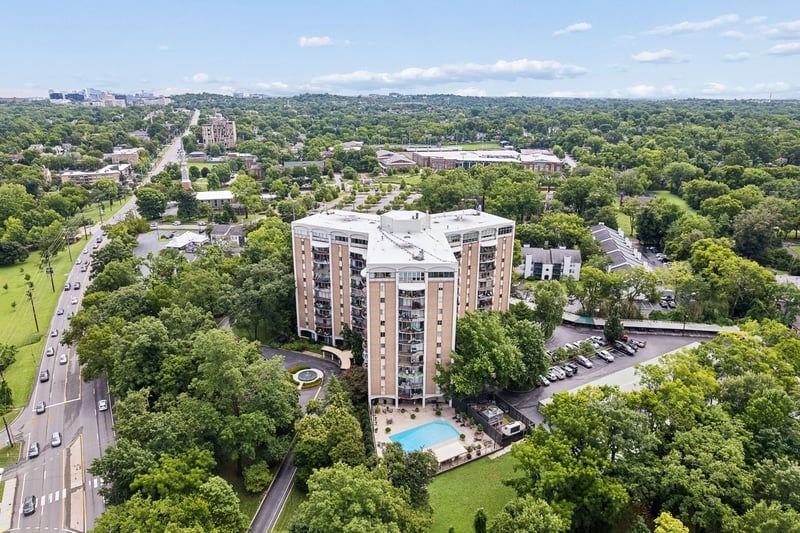 4215 Harding Pike #704, Nashville, TN 37205