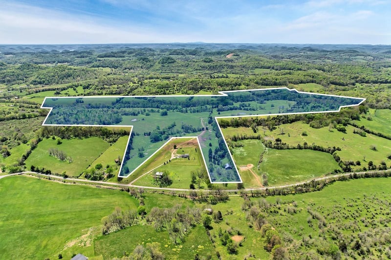 290 Gladdice Rd, Pleasant Shade, TN 37145