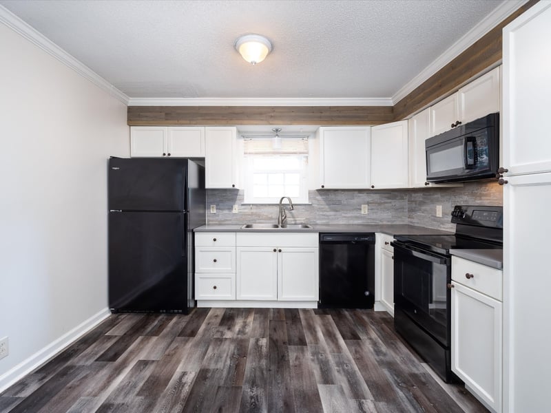 7768 Sawyer Brown Rd, Nashville, TN 37221