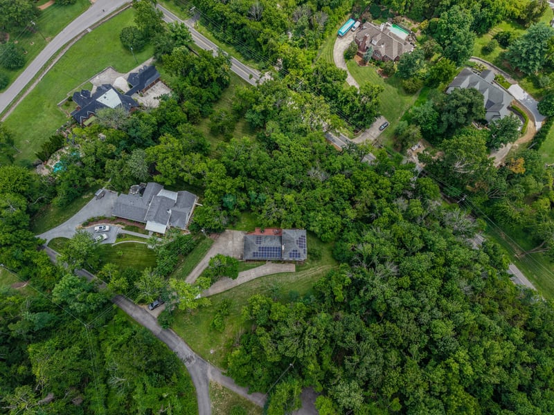 1203 Saxon Dr, Nashville, TN 37215