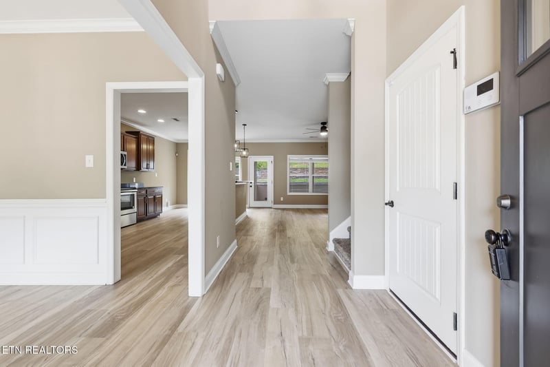 1230 Peake Ln, Knoxville, TN 37922