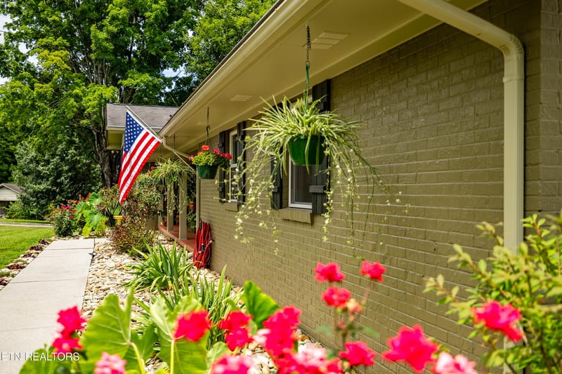 418 Belle Meade Dr, Maryville, TN 37803