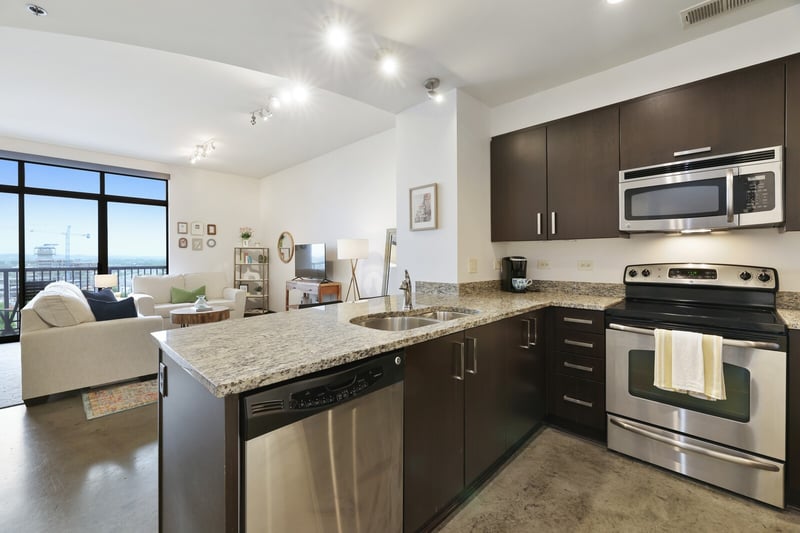 1510 Demonbreun St #906, Nashville, TN 37203
