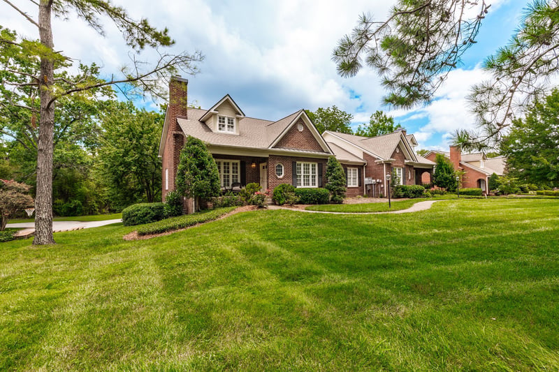 2224 Harding Pl, Nashville, TN 37215
