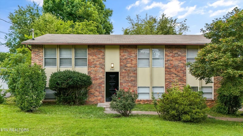 5501 Malmsbury Rd, Knoxville, TN 37921