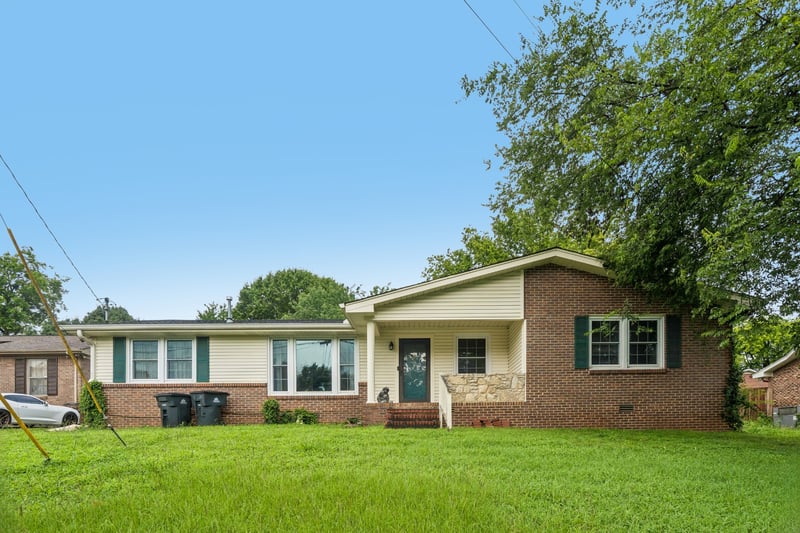 2821 Creekview Dr, Nashville, TN 37217