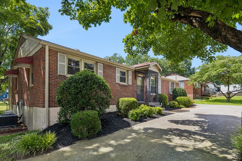 3115 Southlake Dr, Nashville, TN 37211