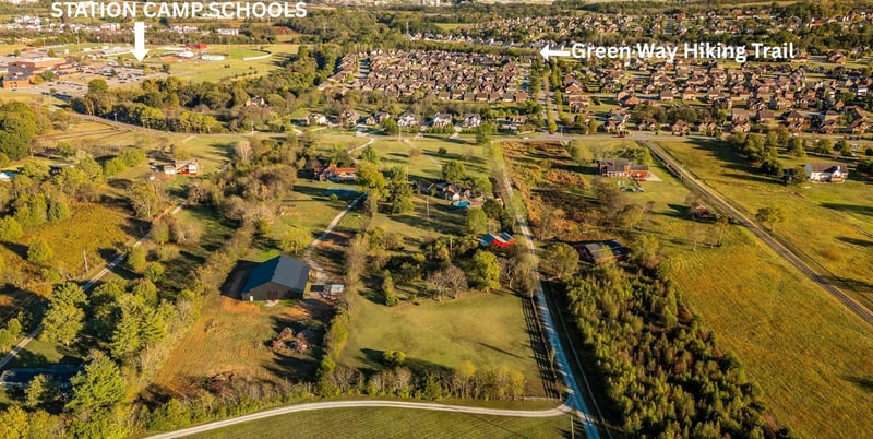 1745 Saundersville Rd, Hendersonville, TN 37075