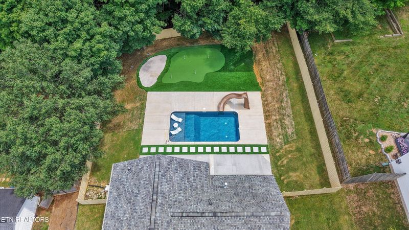 8300 Foxworth Tr, Powell, TN 37849