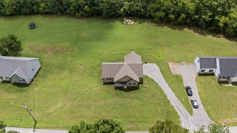 47 Bluff Creek Rd, Brush Creek, TN 38547
