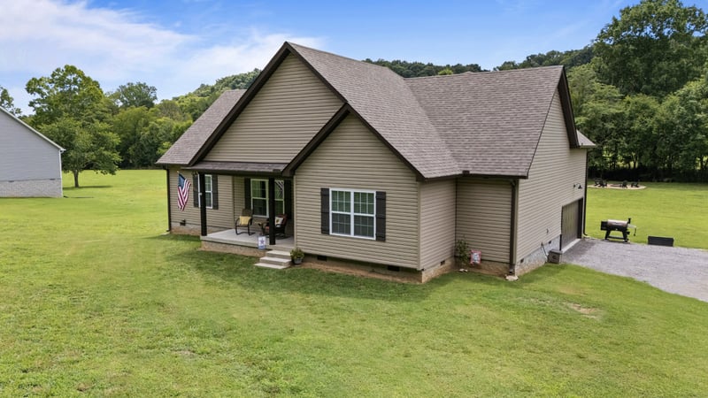 47 Bluff Creek Rd, Brush Creek, TN 38547