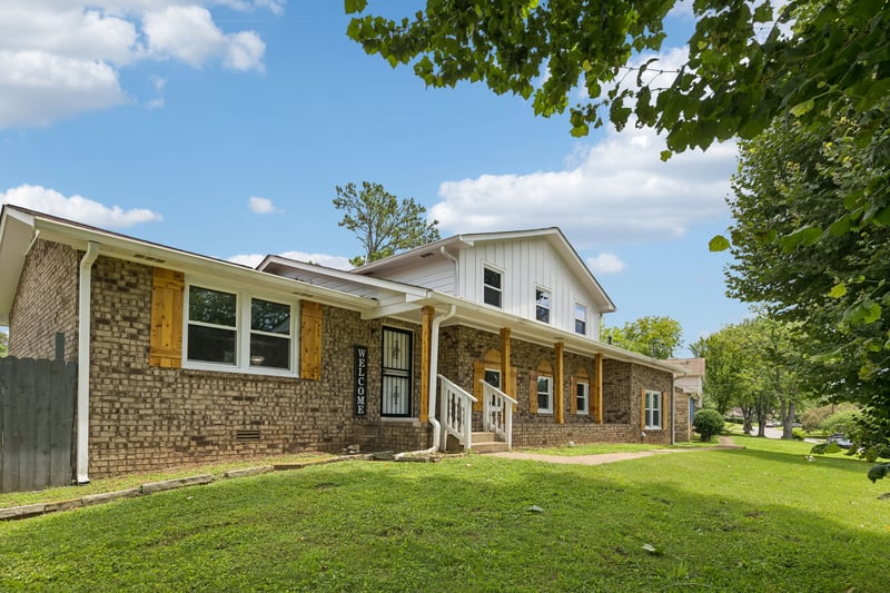 5140 Whitaker Dr, Nashville, TN 37211