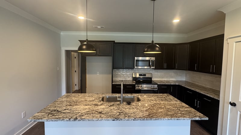 526 W Foxrun, Springfield, TN 37172