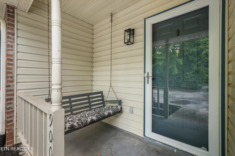 9005 Fountain Brook Ln, Knoxville, TN 37923