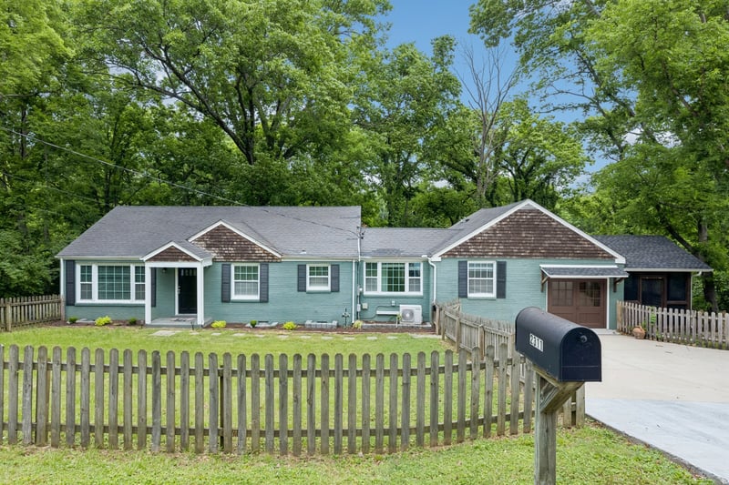 2311 Mcgavock Pike, Nashville, TN 37216