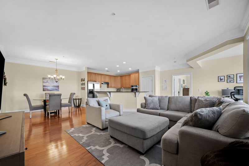 3102 West End Cir #401, Nashville, TN 37203