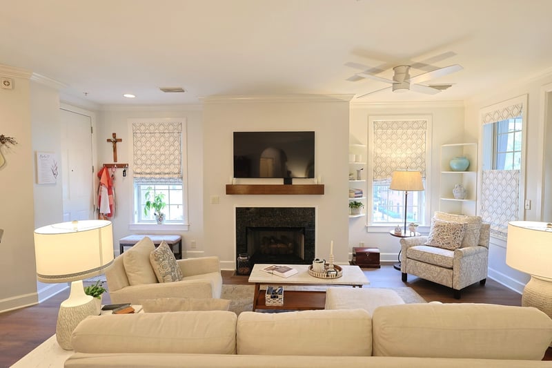307 Seven Springs Way #304, Brentwood, TN 37027