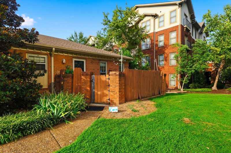 3110 W End Cir #16, Nashville, TN 37203