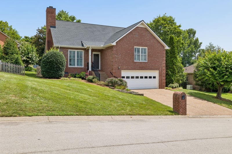 7216 Magnolia Hills Dr, Nashville, TN 37221