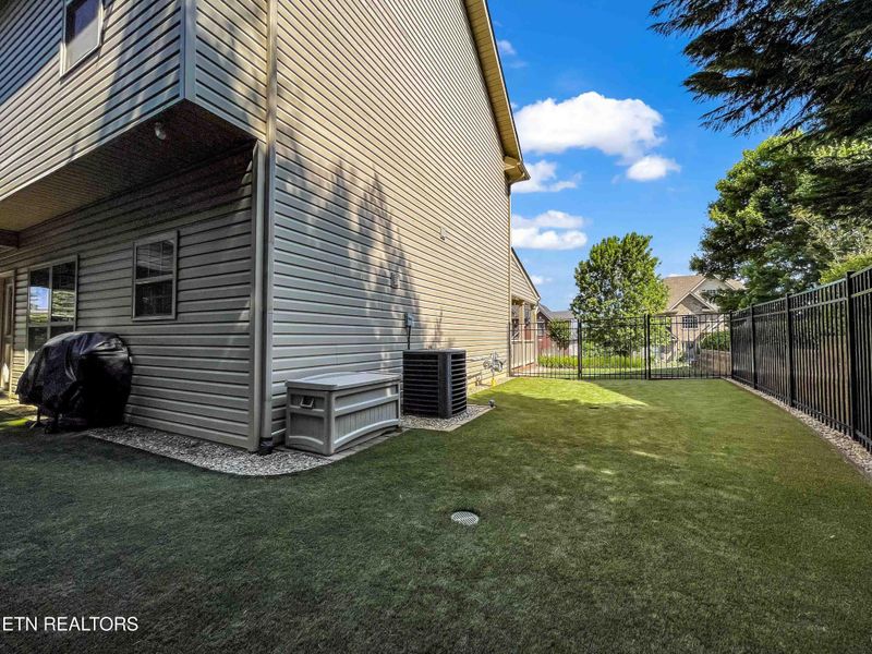 10372 Harrison Springs Ln, Knoxville, TN 37932