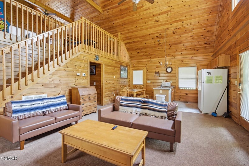 1356 Wedge Tailed Ln, Sevierville, TN 37876