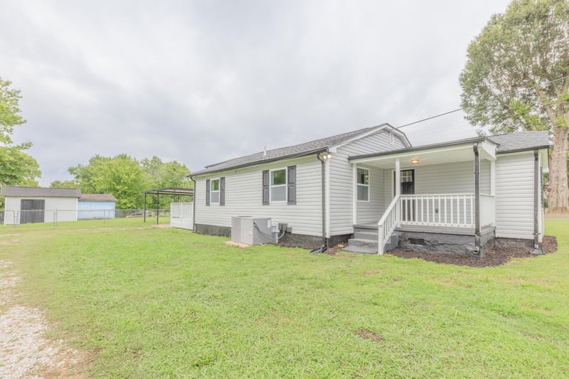 31 Circle Dr, Rossville, GA 30741