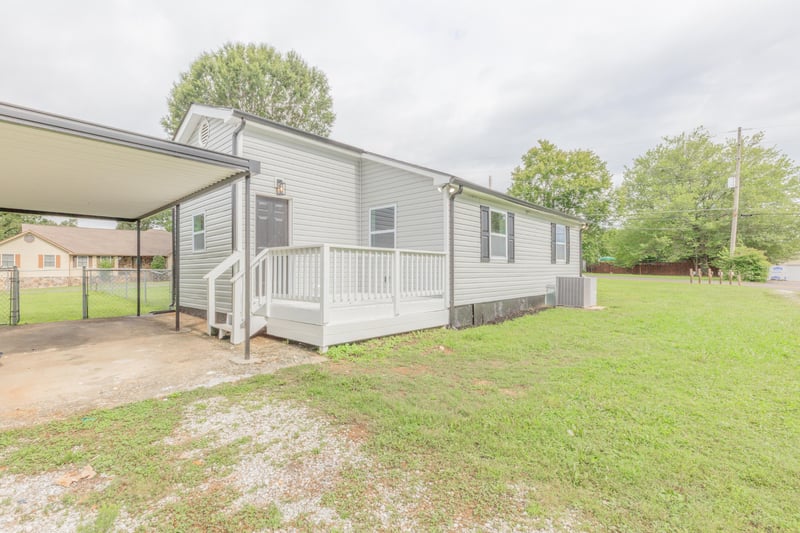 31 Circle Dr, Rossville, GA 30741