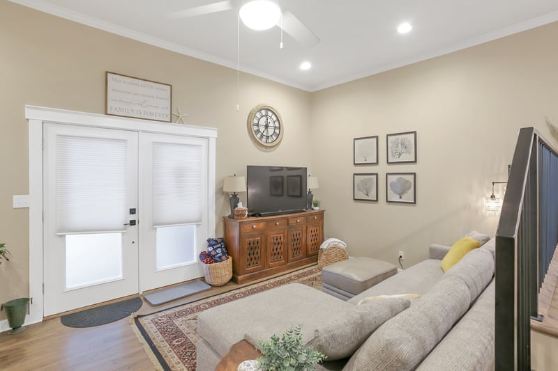 4025 Lake Pkwy, Hermitage, TN 37076