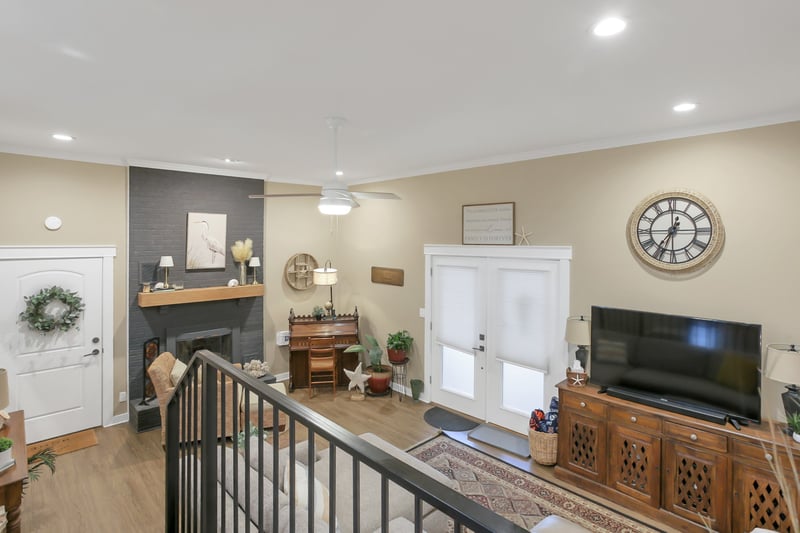 4025 Lake Pkwy, Hermitage, TN 37076