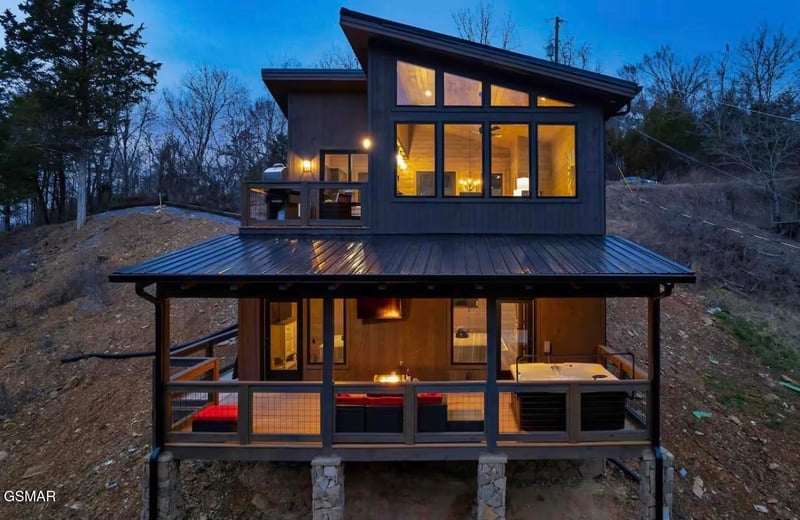 1508 Mountain Dr, Sevierville, TN 37876