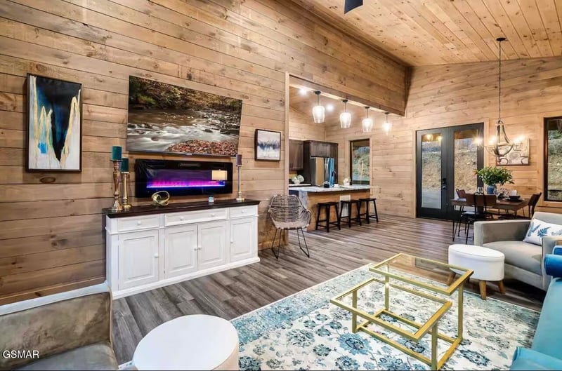 1508 Mountain Dr, Sevierville, TN 37876