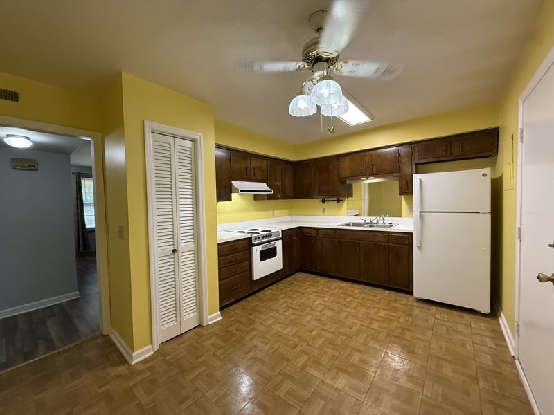 314 Deer Lake Dr, Nashville, TN 37221