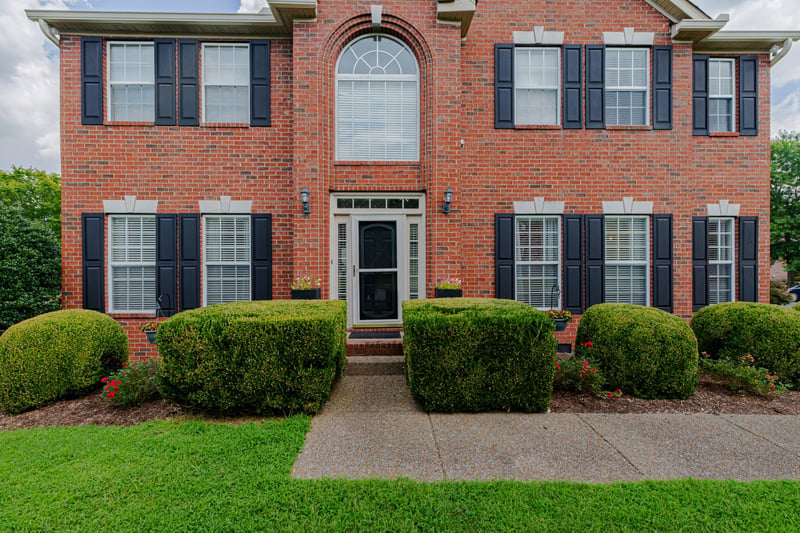 5037 Traceway Dr, Nashville, TN 37221