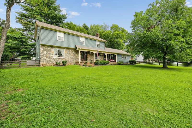 178 Meadowlake Dr, Hendersonville, TN 37075