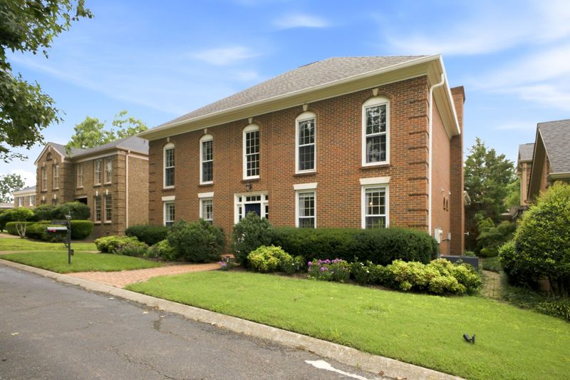 303 Charlesgate Pl, Nashville, TN 37215