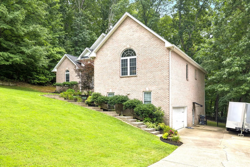 106 Creek Trail Ct, Goodlettsville, TN 37072