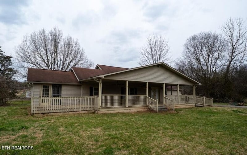7011 Shell Ln, Knoxville, TN 37918
