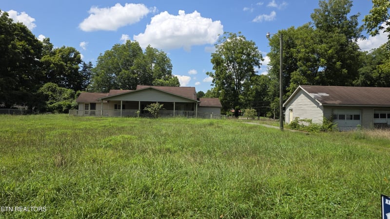 7011 Shell Ln, Knoxville, TN 37918