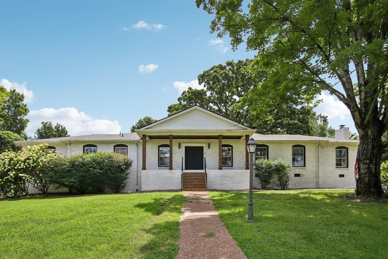 463 Walton Ferry Rd, Hendersonville, TN 37075
