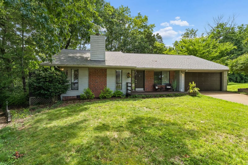 2601 Mesa Dr, Nashville, TN 37217