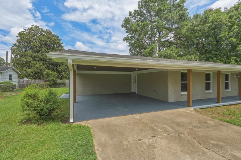 317 Columbus Ave, Florence, AL 35630