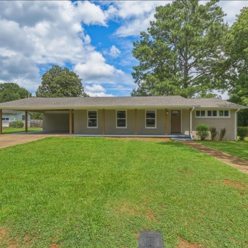 317 Columbus Ave, Florence, AL 35630