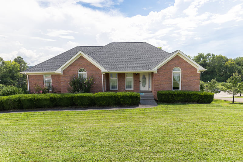 396 Solitude Cir, Goodlettsville, TN 37072
