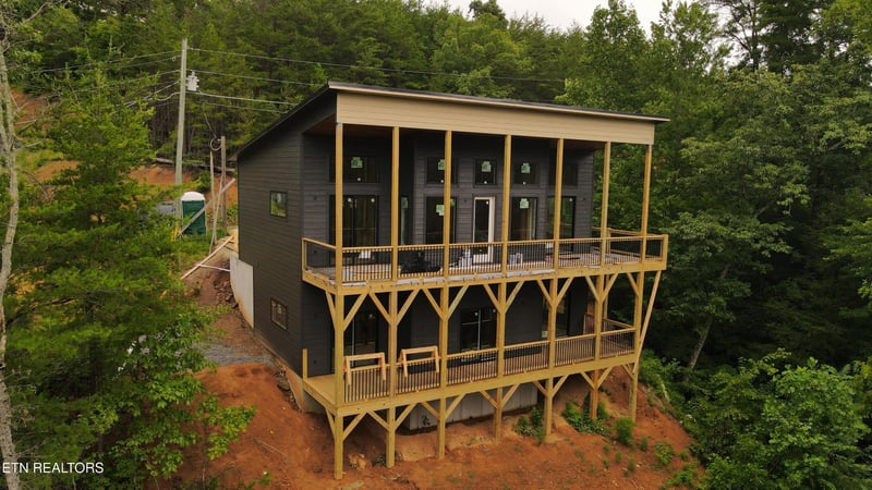 1731 Bluff Ridge Rd, Sevierville, TN 37876