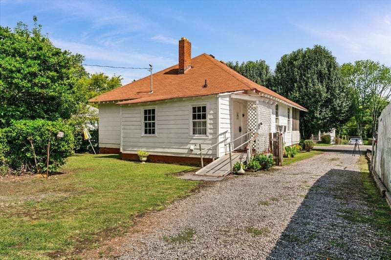 459 Conway St, Dalton, GA 30720